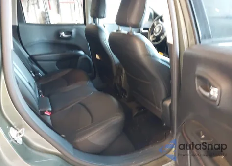 2021 Jeep Compass Limited 4X4 z USA, uszkodzony, nr VIN 3C4NJDCB3MT525988